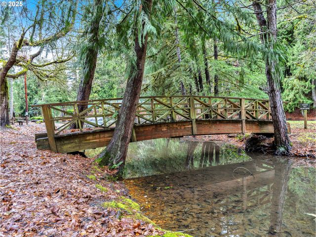 32700 Se LEEWOOD Ln, Boring, OR 97009