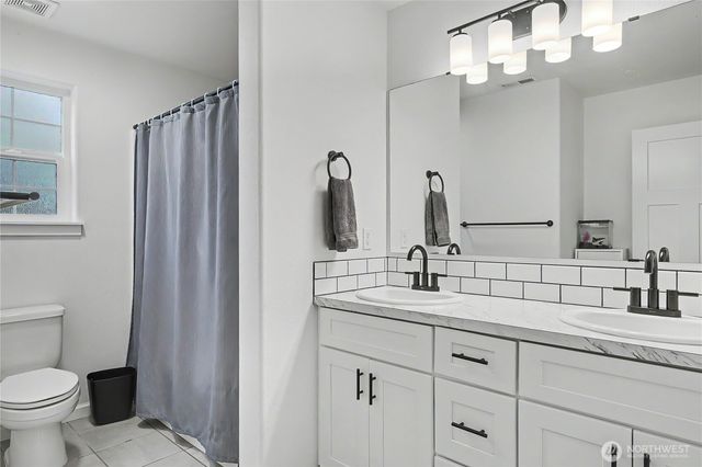 20132 Weston Court SW, Centralia, WA 98531