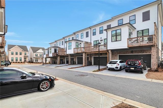1115 Larkin Dr, Buford, GA 30518