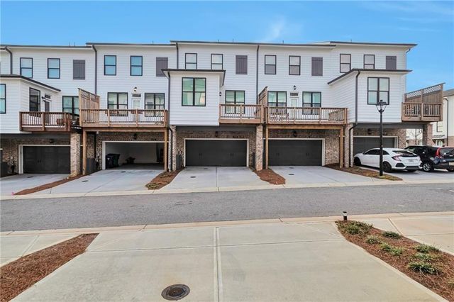 1115 Larkin Dr, Buford, GA 30518