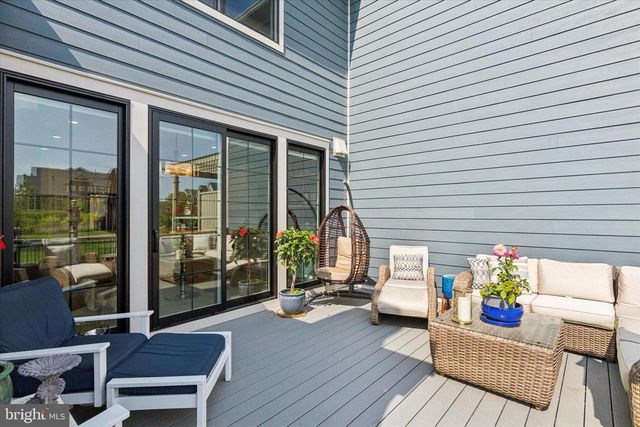 821 GREENWICH DR, Ambler, PA 19002