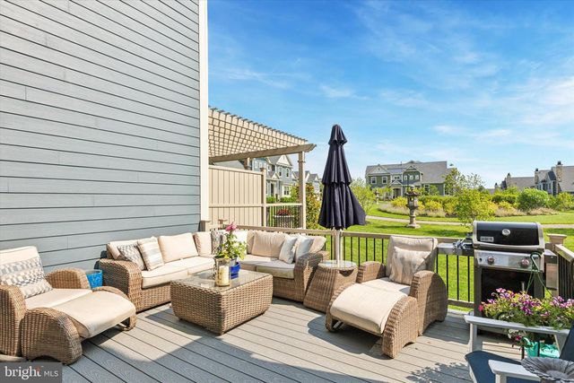 821 GREENWICH DR, Ambler, PA 19002