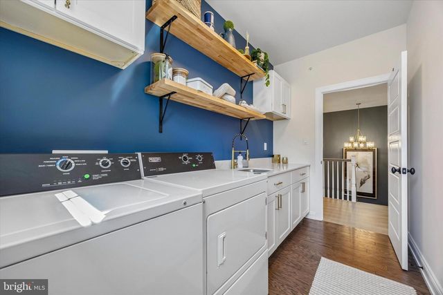 821 GREENWICH DR, Ambler, PA 19002