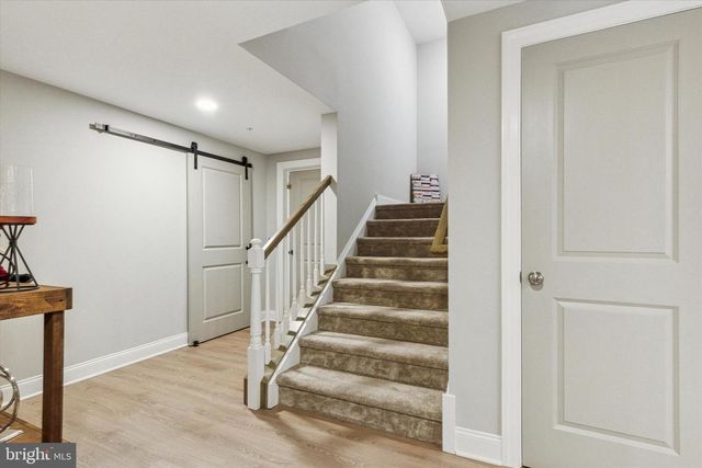 821 GREENWICH DR, Ambler, PA 19002
