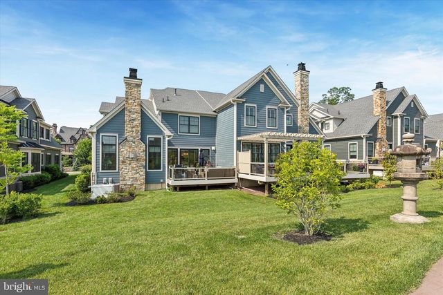 821 GREENWICH DR, Ambler, PA 19002