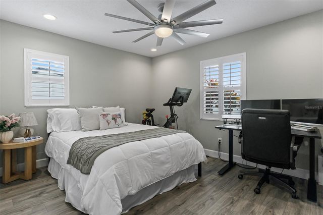 8401 GRANITE PLACE, Tampa, FL 33615