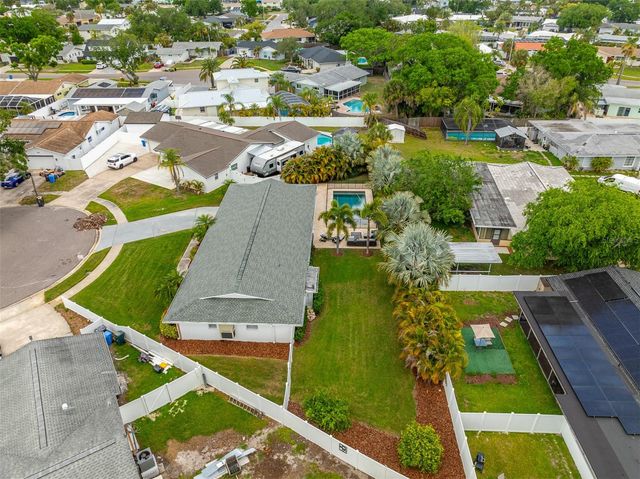 8401 GRANITE PLACE, Tampa, FL 33615