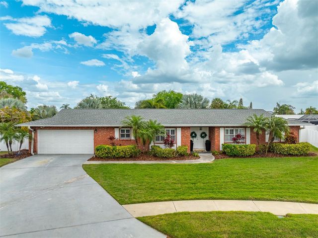 8401 GRANITE PLACE, Tampa, FL 33615