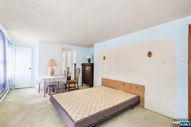 257 Floral, Saddle Brook, NJ 07662