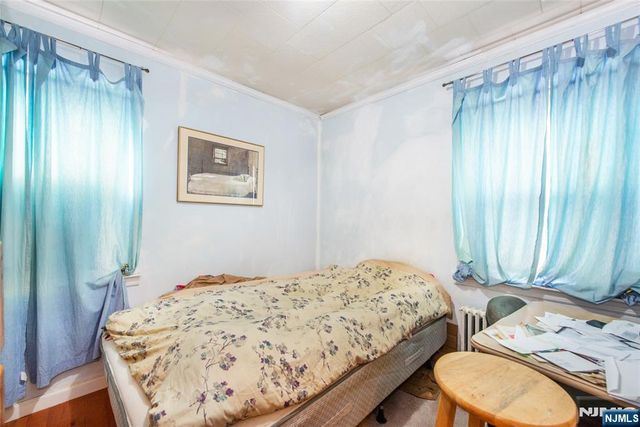 257 Floral, Saddle Brook, NJ 07662