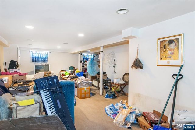 257 Floral, Saddle Brook, NJ 07662