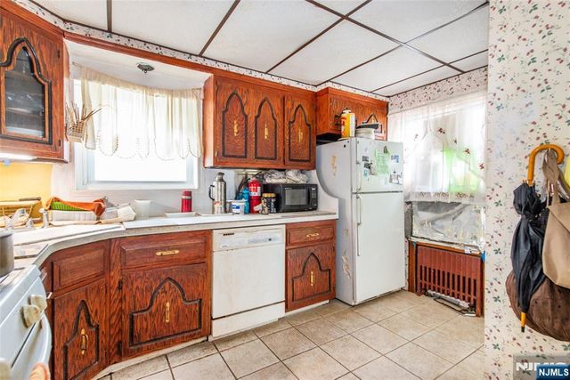 257 Floral, Saddle Brook, NJ 07662