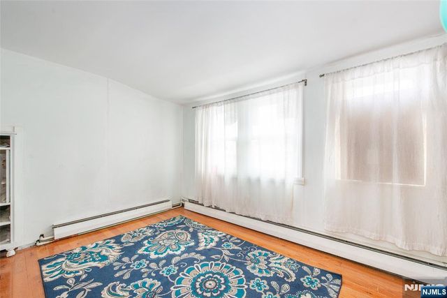 257 Floral, Saddle Brook, NJ 07662