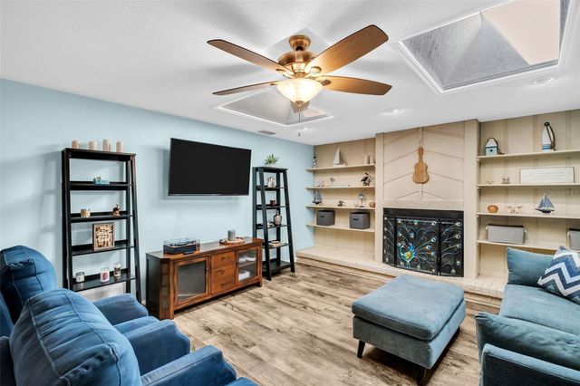 1505 MICHIGAN AVENUE, Palm Harbor, FL 34683