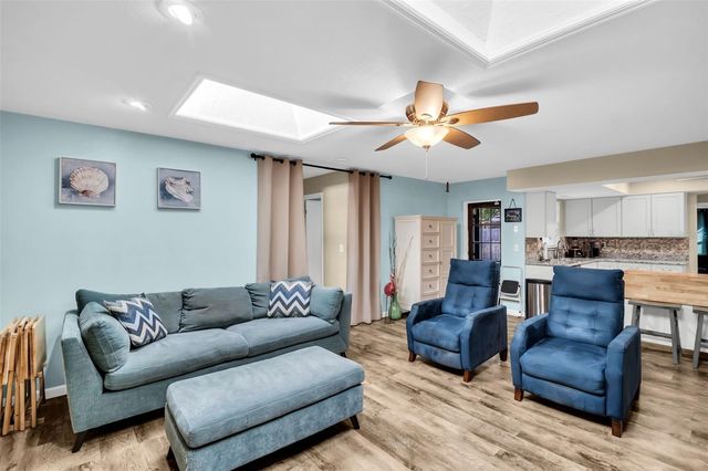 1505 MICHIGAN AVENUE, Palm Harbor, FL 34683