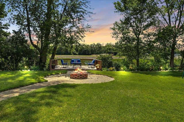 518 Golden Rain Court, Demotte, IN 46310