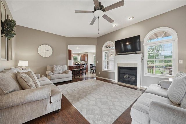 518 Golden Rain Court, Demotte, IN 46310
