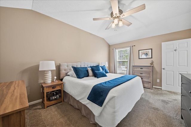 518 Golden Rain Court, Demotte, IN 46310