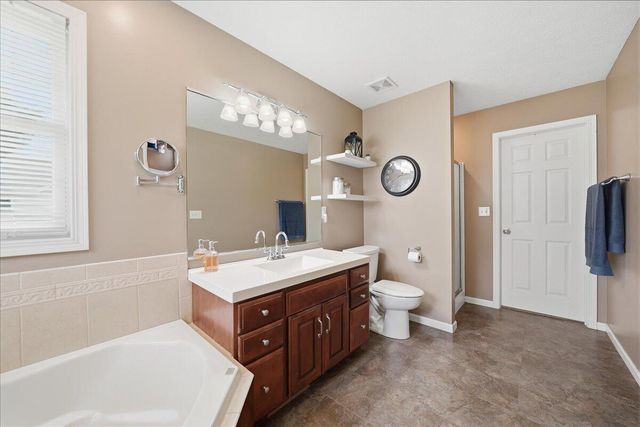 518 Golden Rain Court, Demotte, IN 46310