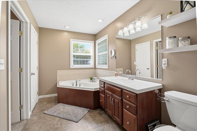 518 Golden Rain Court, Demotte, IN 46310