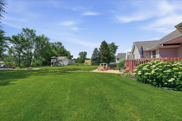 518 Golden Rain Court, Demotte, IN 46310
