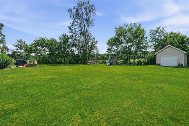 518 Golden Rain Court, Demotte, IN 46310