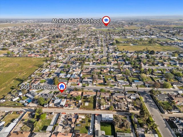 605 Stirrup Avenue, Bakersfield, CA 93307