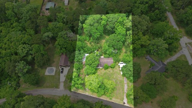 124 White Oak Drive N, Woodbranch, TX 77357