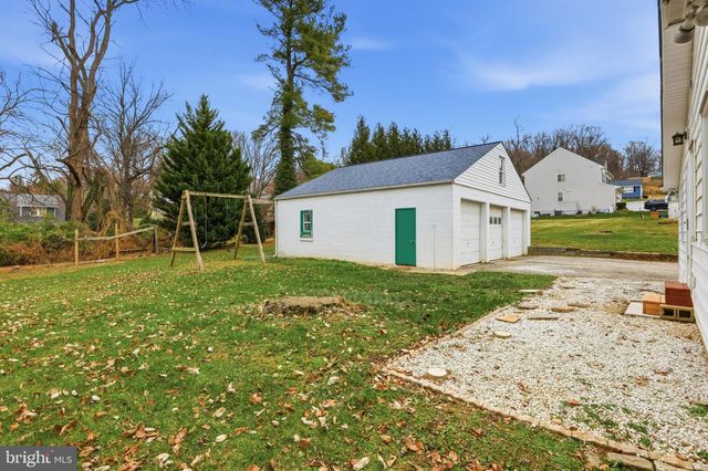 10 MATTHEWS AVE, Cockeysville, MD 21030