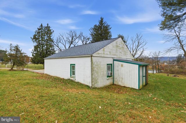 10 MATTHEWS AVE, Cockeysville, MD 21030