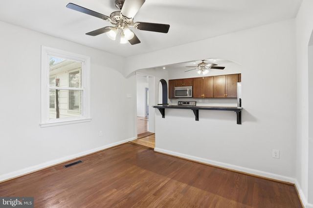 10 MATTHEWS AVE, Cockeysville, MD 21030