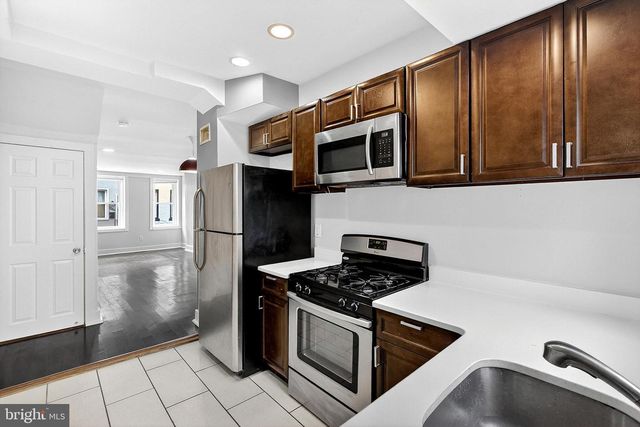 2245 GREENWICH ST, Philadelphia, PA 19146