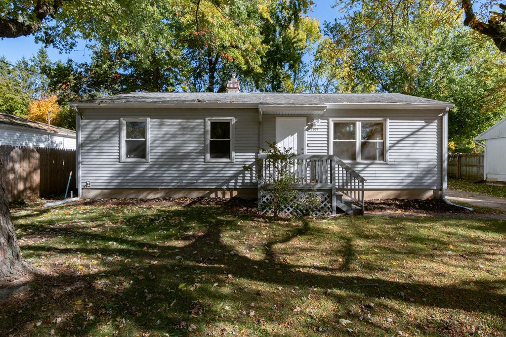 5609 Roanoke Street, Portage, MI 49024