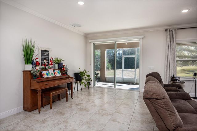 6075 SW 215TH TERRACE, Newberry, FL 32669