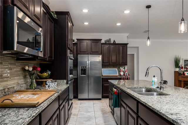 6075 SW 215TH TERRACE, Newberry, FL 32669