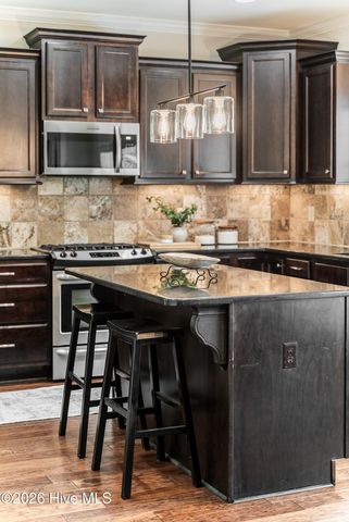 925 Mill Creek Drive, Greenville, NC 27834
