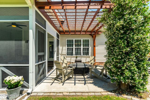 925 Mill Creek Drive, Greenville, NC 27834