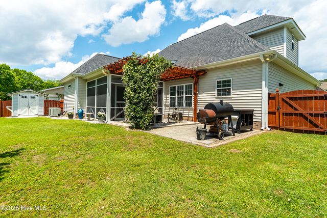 925 Mill Creek Drive, Greenville, NC 27834