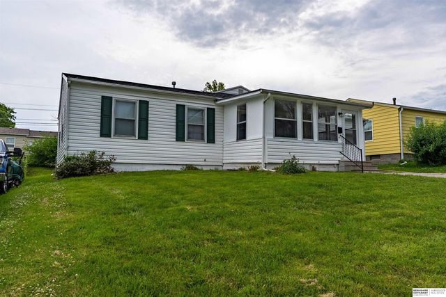 7675 S 41st Avenue, Bellevue, NE 68147