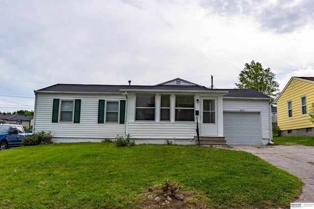 7675 S 41st Avenue, Bellevue, NE 68147