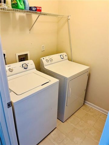 2787 Glenlocke Way NW, Atlanta, GA 30318