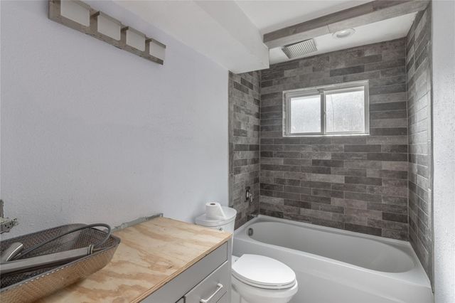 4502 Adobe Lane, Baytown, TX 77521