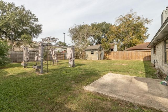 4502 Adobe Lane, Baytown, TX 77521