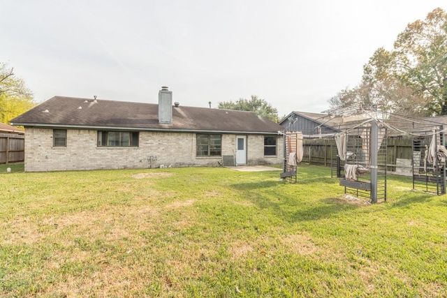 4502 Adobe Lane, Baytown, TX 77521