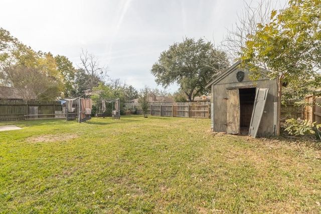 4502 Adobe Lane, Baytown, TX 77521