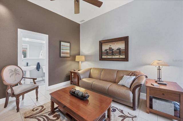 200 COCOANUT AVENUE 7, Sarasota, FL 34236