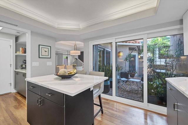 200 COCOANUT AVENUE 7, Sarasota, FL 34236