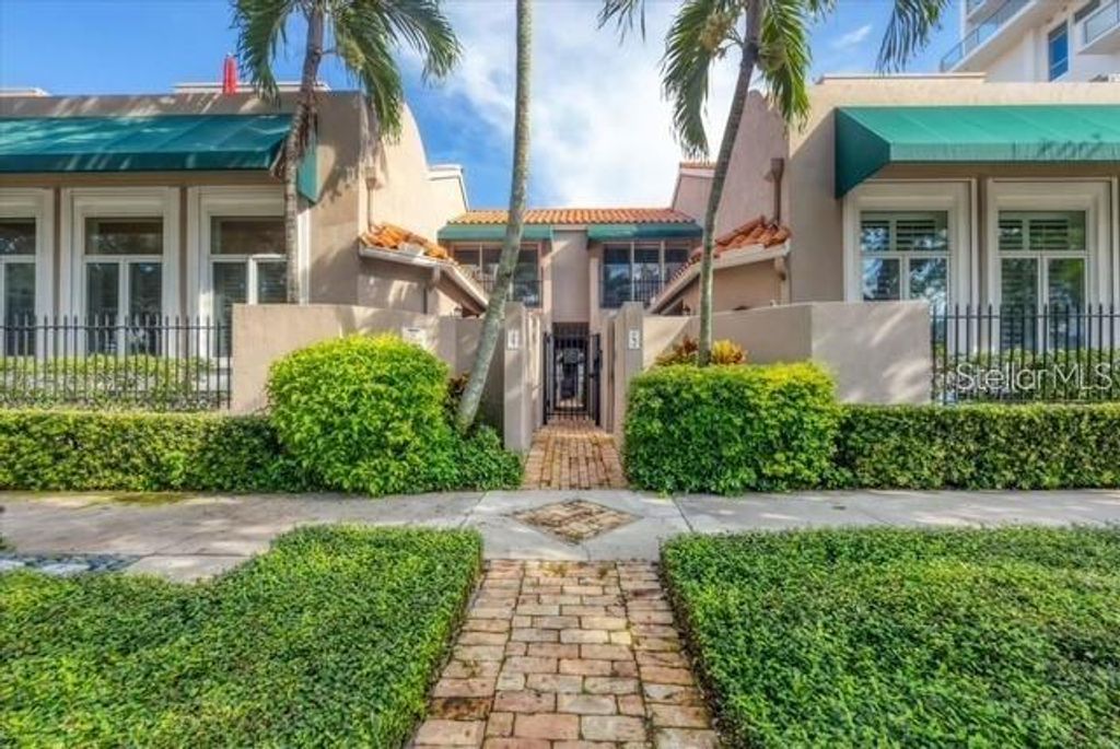200 COCOANUT AVENUE 7, Sarasota, FL 34236