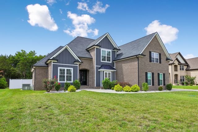 2614 Holly Springs Dr, Murfreesboro, TN 37128