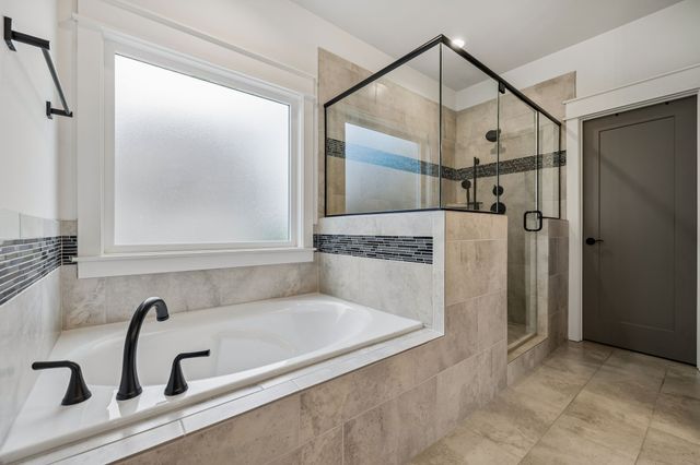 2614 Holly Springs Dr, Murfreesboro, TN 37128